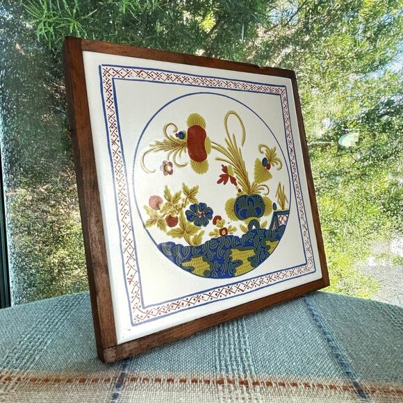 Vintage Semigres Italy Tile Trivet with Wood Frame – Floral Design - Picture 6 of 15